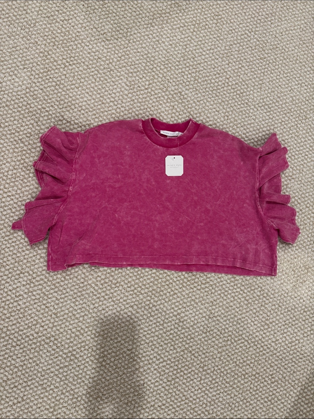 Altar'd State Ruffled Sleeve Cropped Top in Berry Pink - NWT - XS
